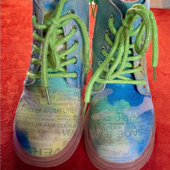 VERSACE Jeans Couture KIDS Colorful LOGO Print ANKLE BOOTS Size 10 - Picture 4 of 16